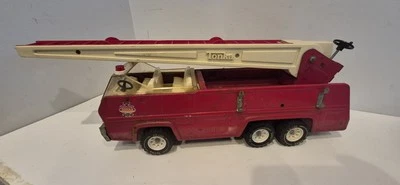Vintage Tonka Swivel Aerial Ladder Fire Truck Pressed Steel 1970’s  - Image 1 of 4