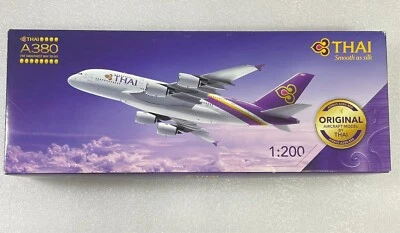 1:200 THAI  AIRBUS A380 HS-TUA DARON SKYMARK - Image 1 of 4
