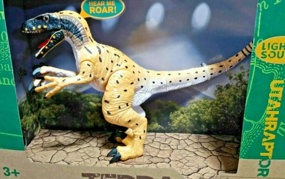 Utahraptor Ostrommaysi by Battat Light & Sound Terra Dinosaur AN4044