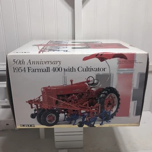 Ertl 50th Anniversary 1954 International Farmall 400 With Cultivator 1:16 Scale - Picture 1 of 17