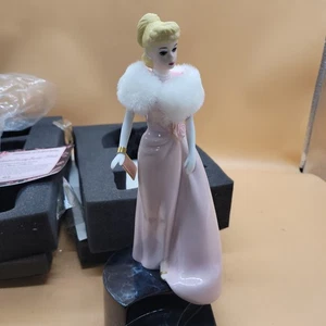 Barbie Enchanted Evening Music 1995 Enesco en caja - Imagen 1 de 12