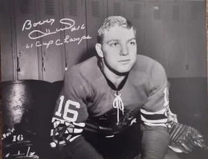 BOBBY HULL AUTOGRAPHED CHICAGO BLACKHAWKS 16X20 PHOTO W/61 CUP CHAMPS - Picture 1 of 3