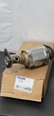 NEW Catalytic Converter-EPA Front Left Walker 16468 - Image 1 of 4