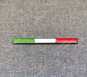Italia Bandera Italiana Insignia Negra para Alfa Romeo MiTo Giulia Giulietta Spider 147 - Imagen 1 de 3