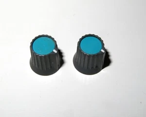 2 x Blue Soundcraft 200b Original Knobs - Picture 1 of 1