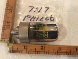 One 7N7 Philco Vacuum Tube Used - Picture 1 of 3