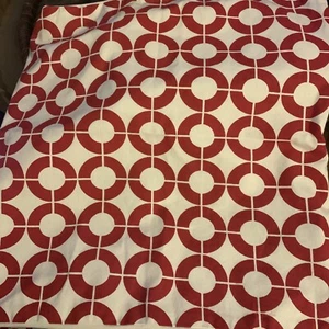 PAIR OF RED & WHITE Circle ZIPPERED Cotton PILLOW COVERs 20”x20” - Picture 1 of 5