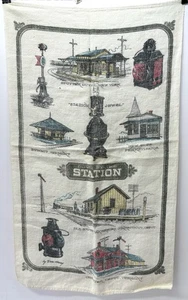 Vintage Kay-Dee Leinen Handtuch Don Henry Eisenbahn Depot Kunst unten am Bahnhof - Bild 1 von 9