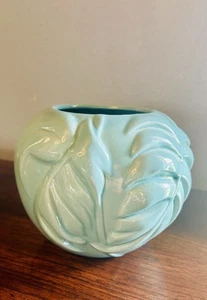 Haeger Matte Blue Floral Vase Embossed Leaf Palm Branches 6.75" Tall Vintage - Picture 1 of 6