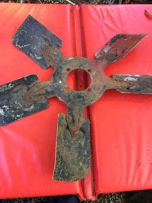 Ventilador de 5 aspas Nova Chev Truck 70-79 #916557-F78 #10000138 usado original Foto 1 de 4