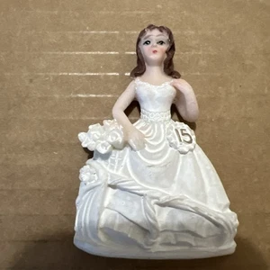 Quinceañera  refrigerator magnet bent arm Poofy Dress - Picture 1 of 2