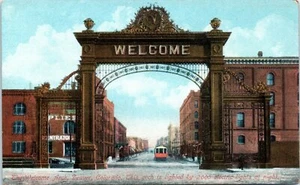 1910s Denver CO Postcard Welcome Arch Lighted by Electric Lights Trolly Unposted - Picture 1 of 2