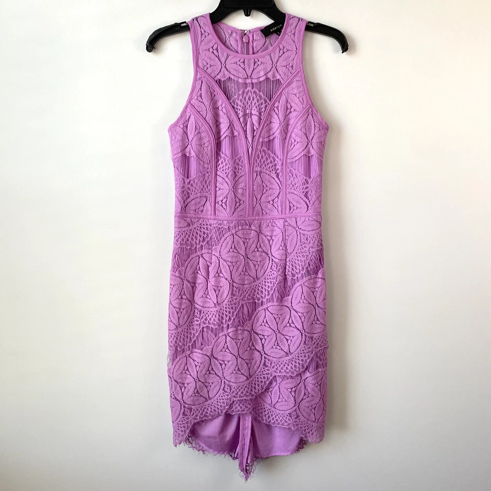 Vestido Adelyn Rae Lila Encaje Alto-Bajo S Foto 1 de 4