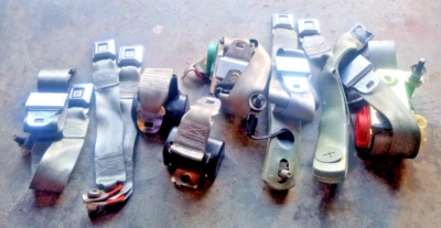 Juego de cinturón de seguridad interior verde GM Oldsmobile 1977-85 OEM LOC-189DG Foto 1 de 4