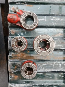 Ridgid #0-R Manual Pipe threader with dies - Picture 1 of 6