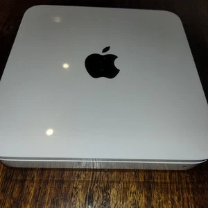 Apple AirPort Time Capsule A1355 3rd Generation 1TB Wireless Router NAS - Picture 1 of 5