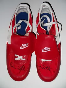 DEVON WHITE Dual Signed Game Used Red NIKE Cleats California Angels Auto PSA/DNA - Picture 1 of 9