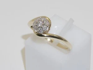 Pre-Loved 9carat 9k Yellow Gold Diamond Set 1/4ct Twist Ring Size UK-L US-5 1/2 - Picture 1 of 10