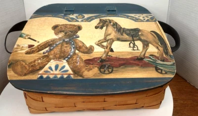 VTG Woven Wood Decoupaged Bear/Horse Lid/Hinge top 2 Handle Storage Basket - Image 1 of 4