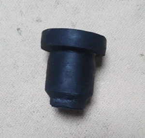 AFTERMARKET REAR WISHBONE BUSH VW GOLF 75-84 CABRIOLET 79-93 171407181A - Picture 1 of 1