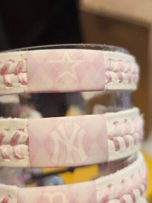 BRAZALETE DE BÉISBOL DE CUERO HOUSTON ASTROS ROSA ARGYLE MLB Foto 1 de 4