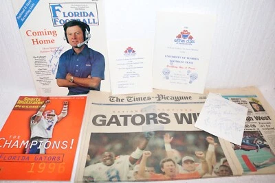 VTG UF Florida Gators 1992 Gator Bowl 1990 Signed Spurrier Mag & 1991 Gator Club - Image 1 of 4