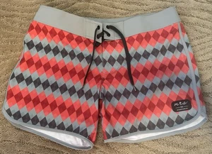 NRS Beds Boardshorts Größe 8 rosa grau geometrisches Muster Sportshorts - Bild 1 von 4