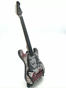 Miniatur Fender Standard Stratocaster Gitarre - Ozzy Osbourne (Zier) - Bild 1 von 2