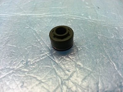 VESRAH VS-2004 GUÍA DE VÁLVULA VÁSTAGO SELLO DE ACEITE YAMAHA V-MAX FJ1200 XT350 YX600 TX500 Foto 1 de 3