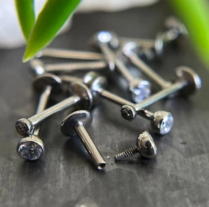1pc Gema de bisel de titanio sólido roscado internamente 16g Labret Monroe Stud Anillo de labio - Imagen 1 de 6