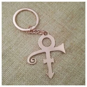 Prinz Symbol Rosegold Schlüsselanhänger Liebe Symbol Lila Regen Musik Sänger 2 Zoll Neu - Bild 1 von 3