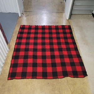 Marlboro Country Store Throw Blanket Buffalo Plaid Red Black Wool 65x60 USA - Picture 1 of 8