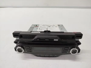ALFA ROMEO GIULIETTA TB MK3 2010-13 Stereo Radio CD Player Head Unit 1561023580 - Picture 1 of 7