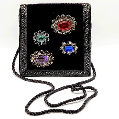 Cartera de colección Magid Jewel cabujón con cuentas de terciopelo negro correa de cordón de seda retorcida Foto 1 de 4