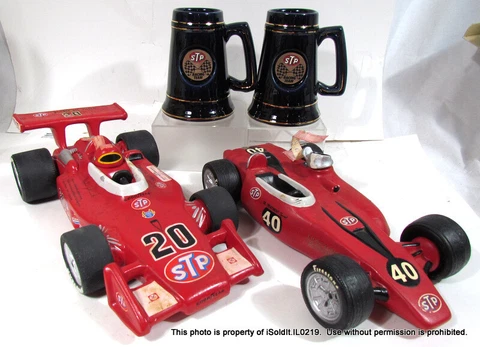 4-PC STP VINTAGE STP EMPTY RACE CAR #40 PATRICK #20 DECANTERS & CERAMIC MUGS Cover