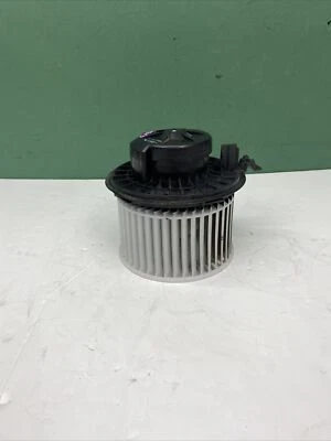 Двигатель вентилятора отопителя переменного тока для Nissan Versa 2007-2010 годов выпуска б/у от оригинального производителя - Изображение 1 из 4