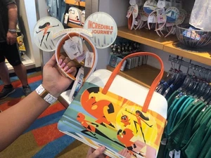 Disney Loungefly Incredible Journey moderne Resort Handtasche & Ohren - Bild 1 von 10