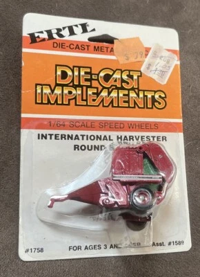 Ertl #1758 International Harvester Round Baler 1/64 Scale NIP - Image 1 of 3