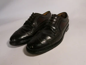 10.5 B Florsheim Imperial SHELL CORDOVAN Dark Burgundy Wingtip Shoes USA VTG - Picture 1 of 11