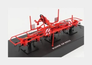 UNIVERSAL HOBBIES UH5356 Kuhn - G6502 Tedder - Red - 1:3 2 - Picture 1 of 2
