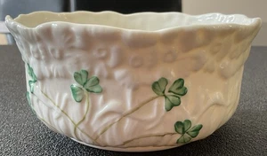 Vintage Belleek Kleeblatt Schale Millennium 2000 Mark handbemalt Porzellan 4,5" - Bild 1 von 4
