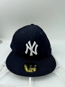 Cappello aderente New Era 59Fifty blu navy NY New York Yankees taglia 8 - Foto 1 di 4