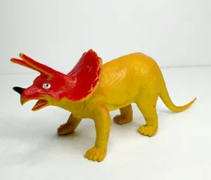 Vintage Imperial Dinosaur Triceratops Plástico Naranja Amarillo 1985 Hong Kong - Imagen 1 de 5