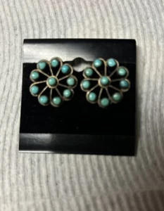 Navajo Or Zuni Petite Point Round 1940s Silver Earrings! Pawn? Fred Harvey Era - Picture 1 of 3