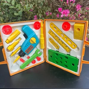Vintage 1977 Fisher Price Tool Kit Complete #924 Working Drill Ruler Case Cool! - Picture 1 of 6