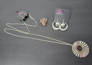 Paparazzi Jewelry Lot - NEW! Nice!! - Picture 1 of 4