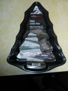 TREE CAKE PAN BY CROFTON **NEW** - Picture 1 of 3
