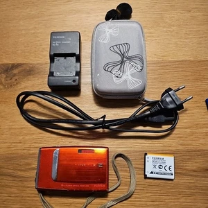Digitalkamera Fujifilm FinePix Z10fd Rot Zustand Gut Kratzer Getestet Kamera Kam - Bild 1 von 8