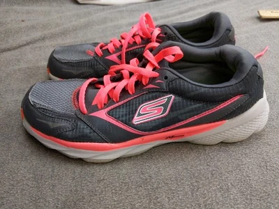 Skechers GOrun Shoes Womens Size 7 37 Gray Pink Running Sneakers M Strike 13910 - Image 1 of 4