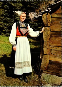 Postal Noruega Voss Disfraz Nacional de Mujer Noruega - Imagen 1 de 2